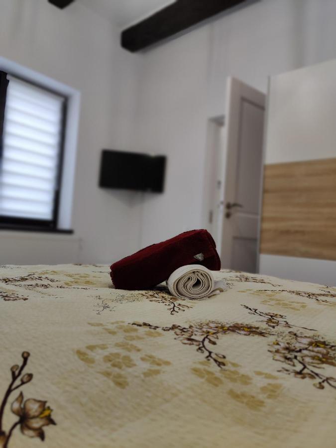 New Residence Brasov Ngoại thất bức ảnh